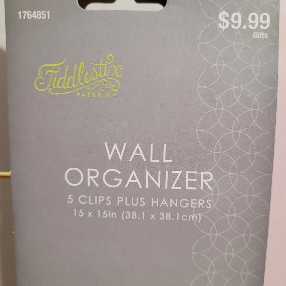 NWT Wall Organizer Gold like detail ✨️ - Picture 5 of 6